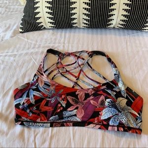 Lululemon criss cross back floral sports bra